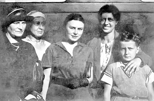 Марина Цветаева: беззаконная комета - i_244.jpg