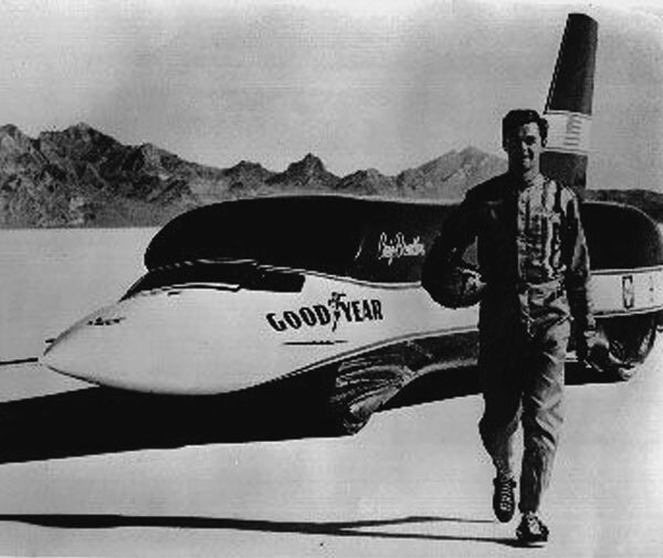 100 великих рекордов в мире автомобилей - i_048.jpg